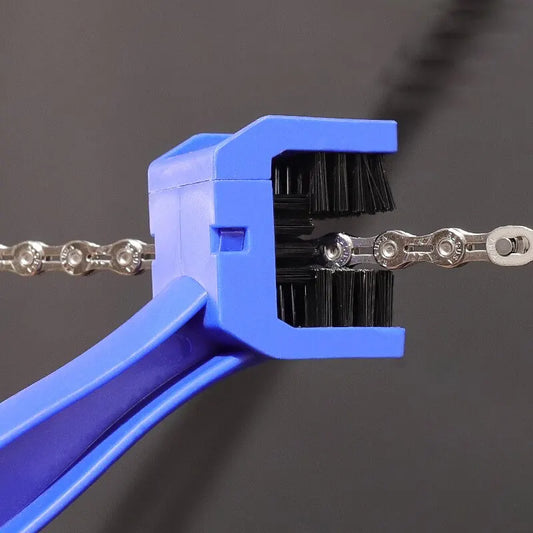 Portable Chain Cleaning Brush for Motorcycles and Bicycles
